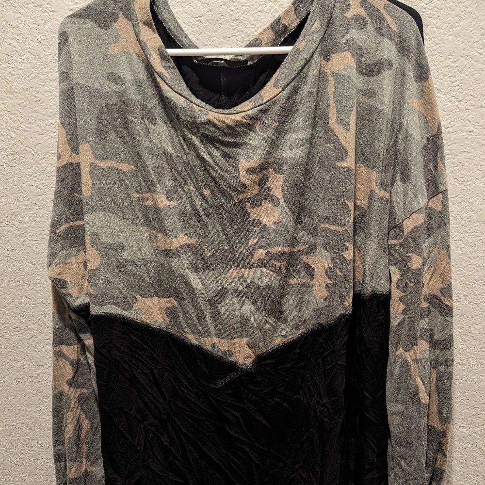 Black and camo long sleeve oversized shirt